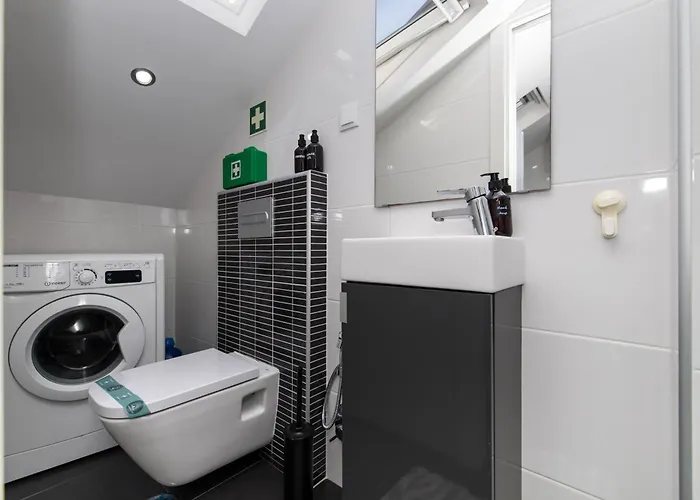 Apartamento Center- T1 For 4 , 2 Min From The Sesimbra